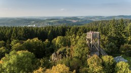 Aussichtsturm an der Dietzenley am Eifelsteig, © Eifel Tourismus GmbH, D. Ketz