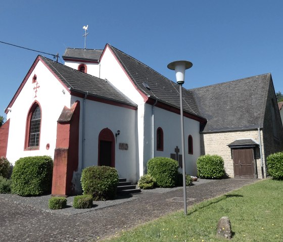 Schmucke kleine Kirche in Dahlem, © start#99!