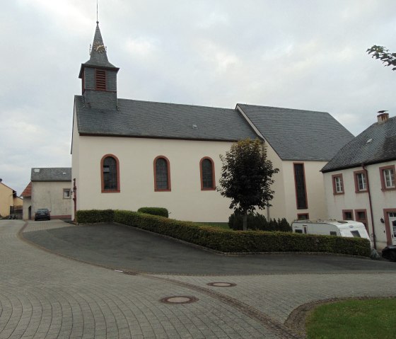 Kirche St. Urban am Dorfplatz, © Conny Meier