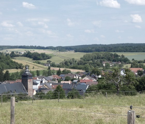 Aussicht auf den Ort, © TI Bitburger Land