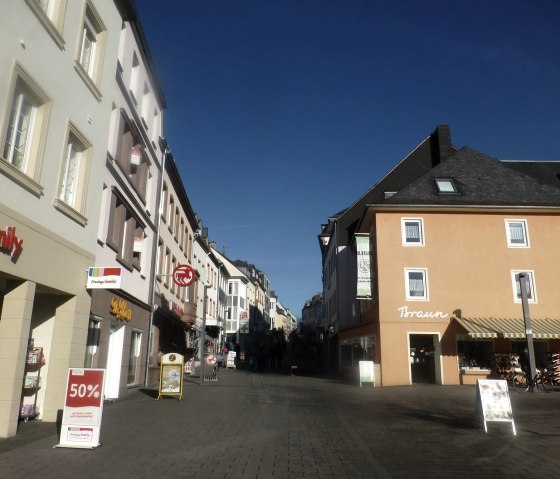 Nice shops in the pedestrian zone, © Bernd Pütz