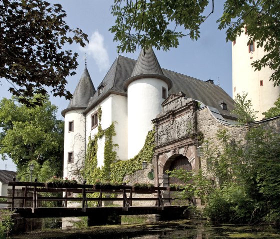 Frühlingszeit auf der BUrg Rittersdorf, © TI Bitburger Land