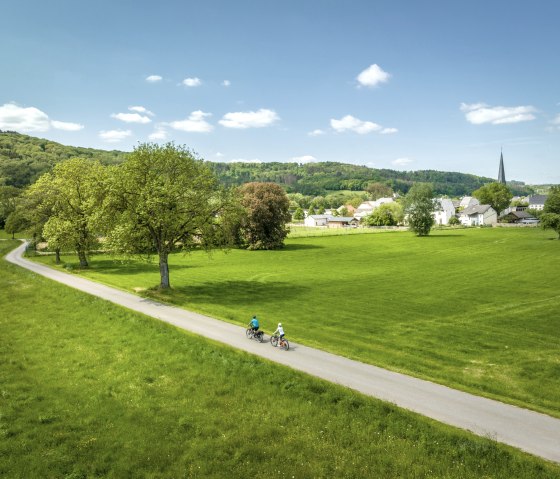 Radfahrer auf dem Nims Radweg, © Eifel Tourismus GmbH