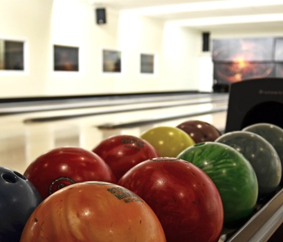 Spielspaß auf der Bowling Bahn in Bitburg, © TI Bitburger Land