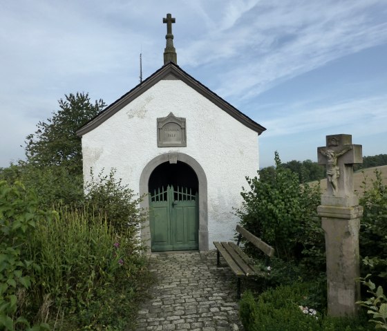 Kapelle Maria hilf mit altem Wegkreuz, © NaturAktivErleben