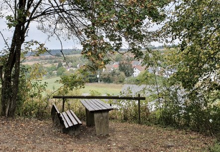 Uitzicht op Gransdorf met zitplaatsen, © TI BItburger Land - Steffi Wagner