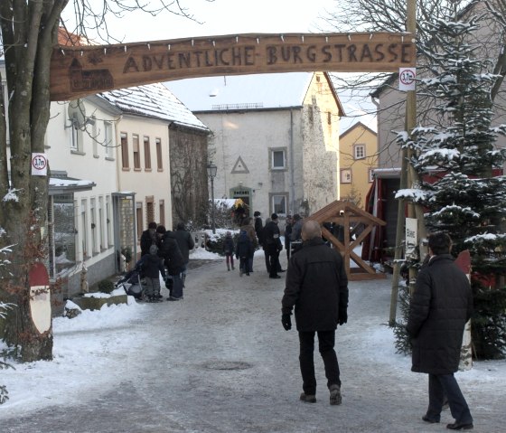 Eingang Adventliche Burgstraße, © P. Fischer