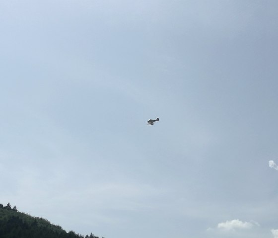 Aviateurs de modèles réduits dans les airs, © TI Bitburger Land