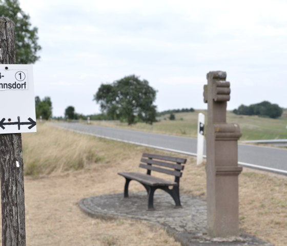 Rastmöglichkeit auf dem Wanderweg Nr. 1, © Tourist-Info Bitburger Land