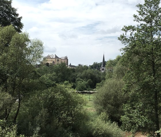 Blick auf Schloss Malberg, © TI Bitburger Land