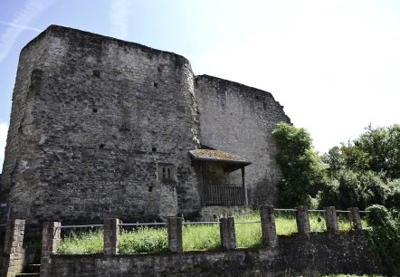 Burgruine Bettingen, © Tourist-Information Bitburger Land