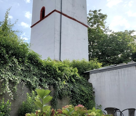 Maison de vacances près du vieux clocher - Jardin