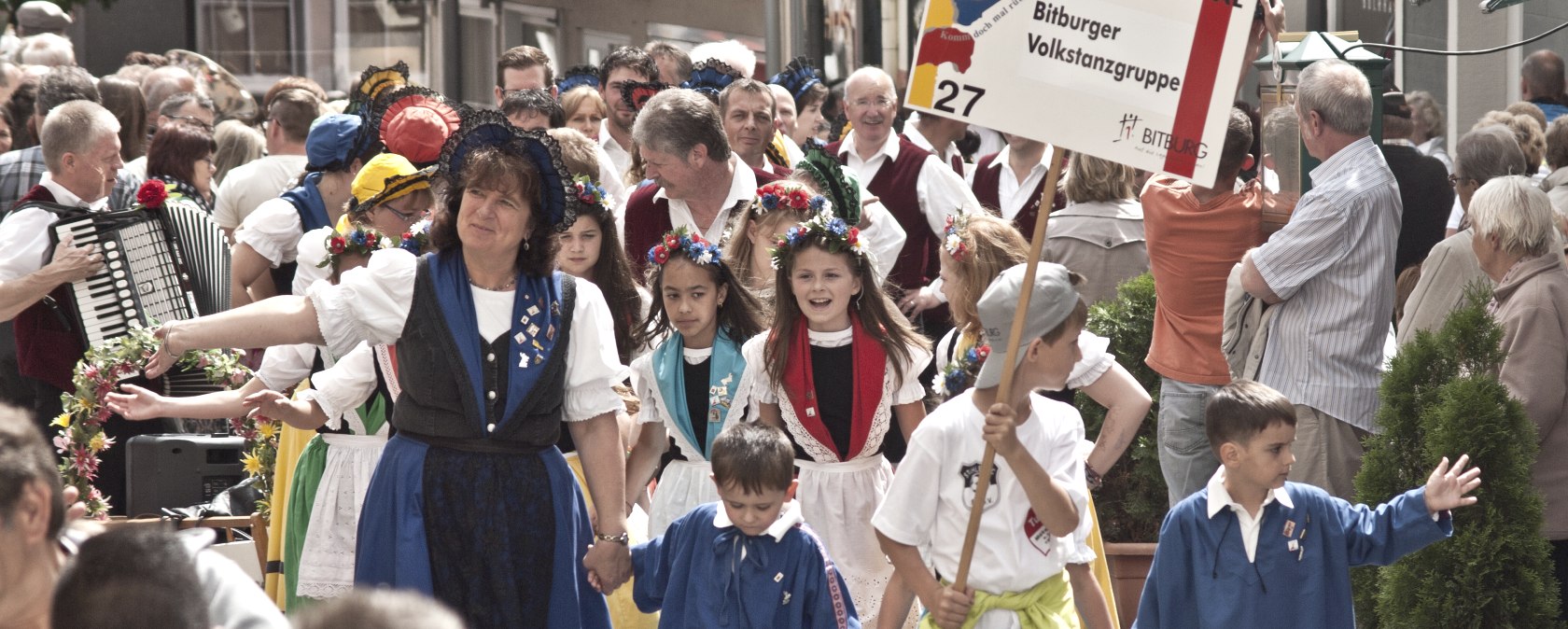 Umzug des Folklore Festival