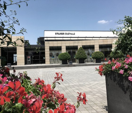 Stadthalle Bitburg an der Römermauer, © Tourist-Information Bitburger Land