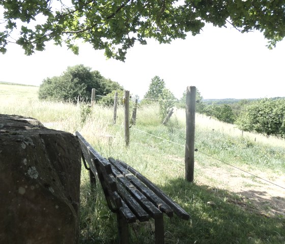 Ruhebank am Ortsrand, © TI Bitburger Land