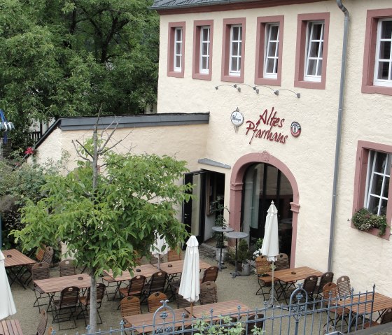 Einkehr im Alten Pfarrhaus in Auw an der Kyll, © NaturAktivErleben