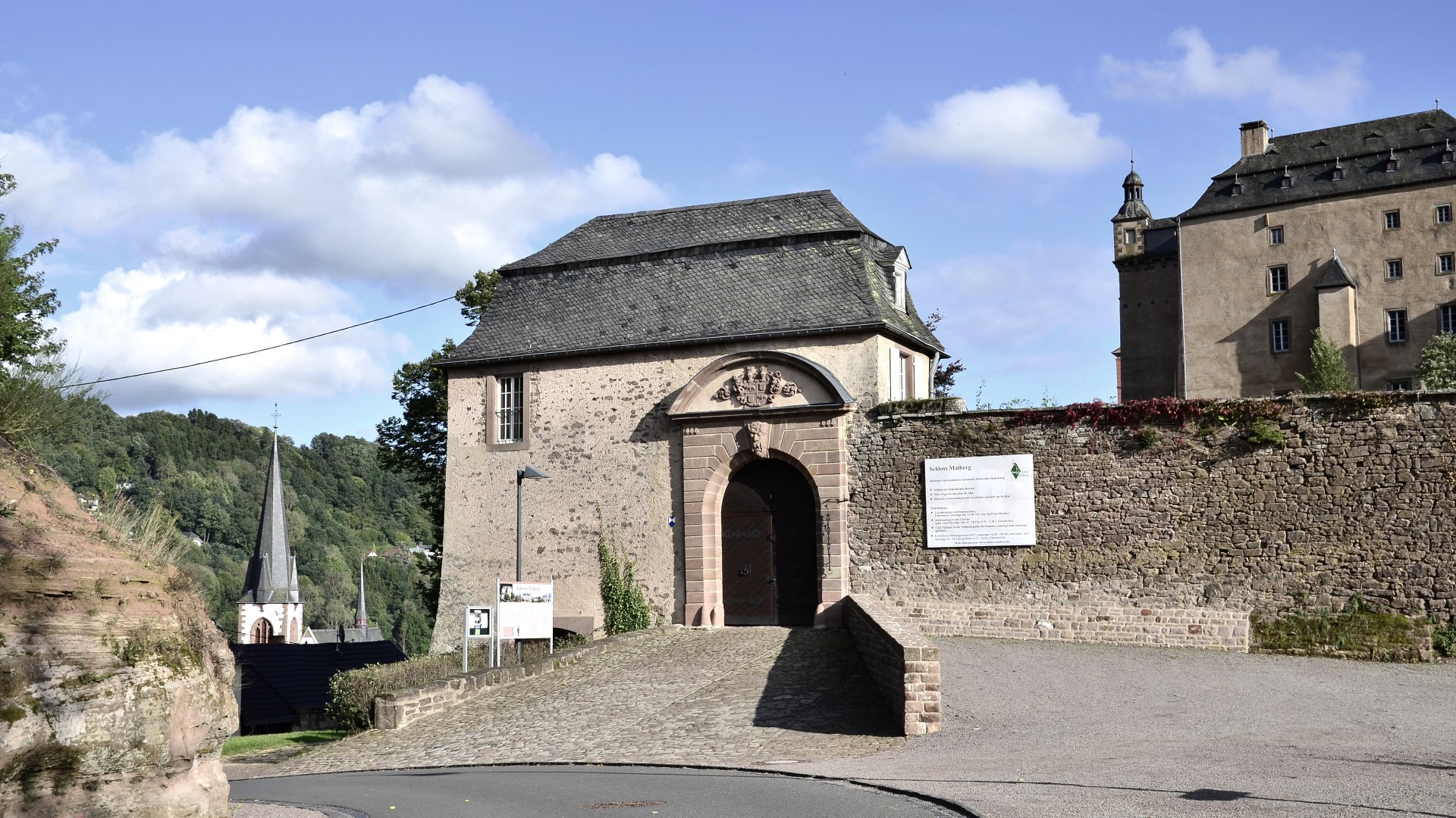 Eingangstor Schloss Malberg, © TI Bitburger Land
