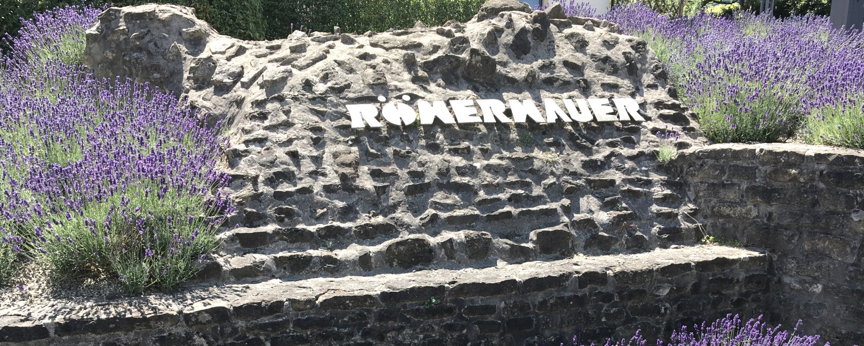 Römermauer am Archäologischen Parcours Bitburg, © Tourist-Info Bitburger Land