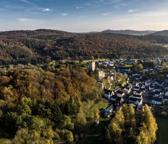Blick auf Kerpen mit Burg Kerpen am Eifelsteig, © Eifel Tourismus GmbH, D. Ketz
