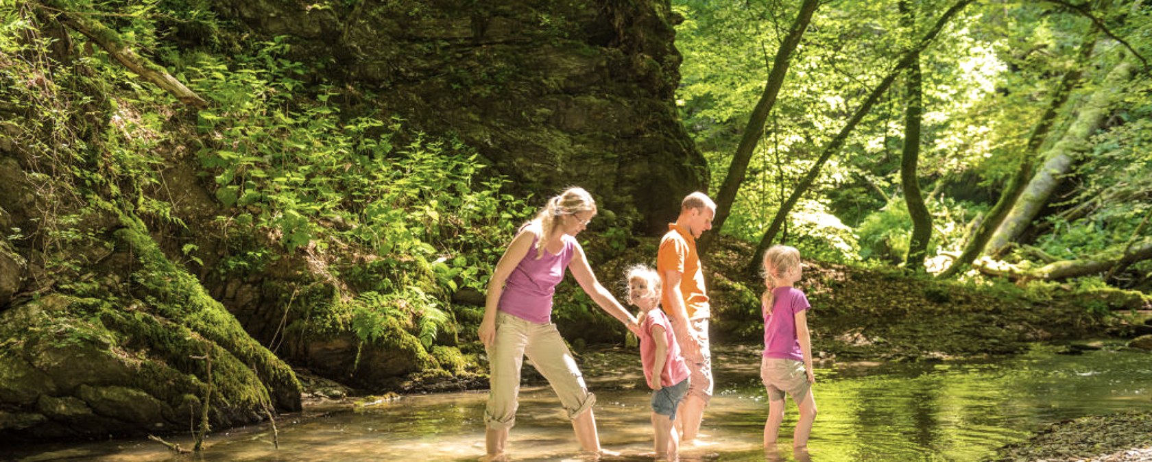 Familie beim Wandern, © RPT, Domink Ketz