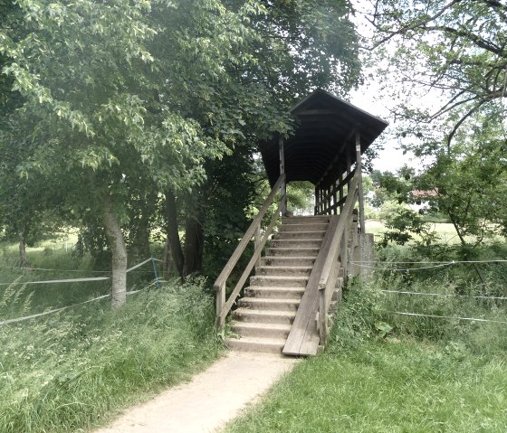 Kleine Holzbrücke am Ortsrand, © TI Bitburger Land