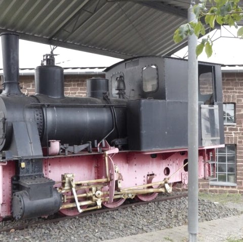 Lokomotive in Binsfeld vor dem Lokschuppen - Bähnchenweg, © Eifelverein Ortsgruppe Speicher