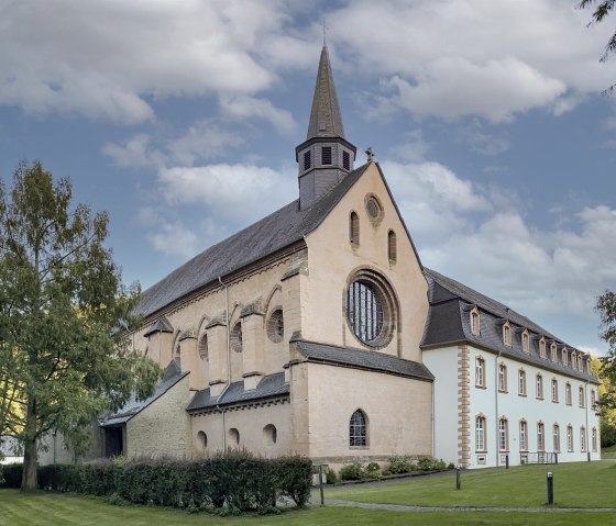 Kloster St. Thomas - Westfassade, © Rudolf Höser