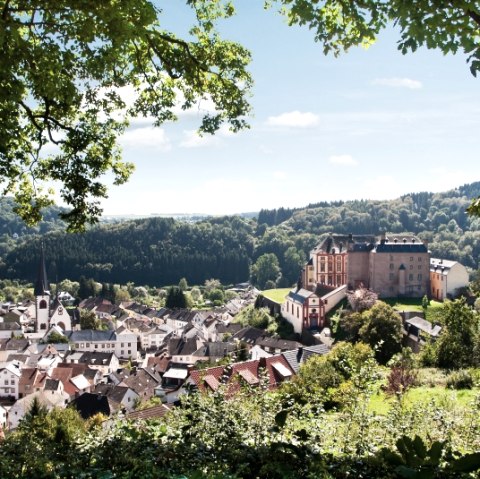 Malberg und Schloss, © Tourist-Information Bitburger Land