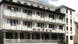 Vue extérieure de l'hôtel Hauer, © Hotel-Restaurant Hauer