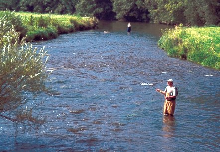 Angler im Kylltal, © TI Bitburger Land