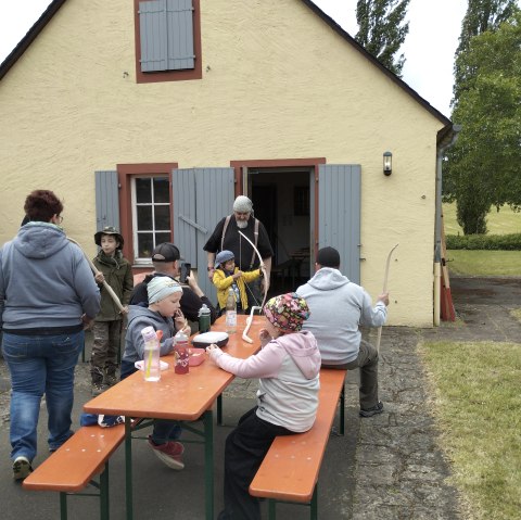 Bow making course, © TI Bitburger Land